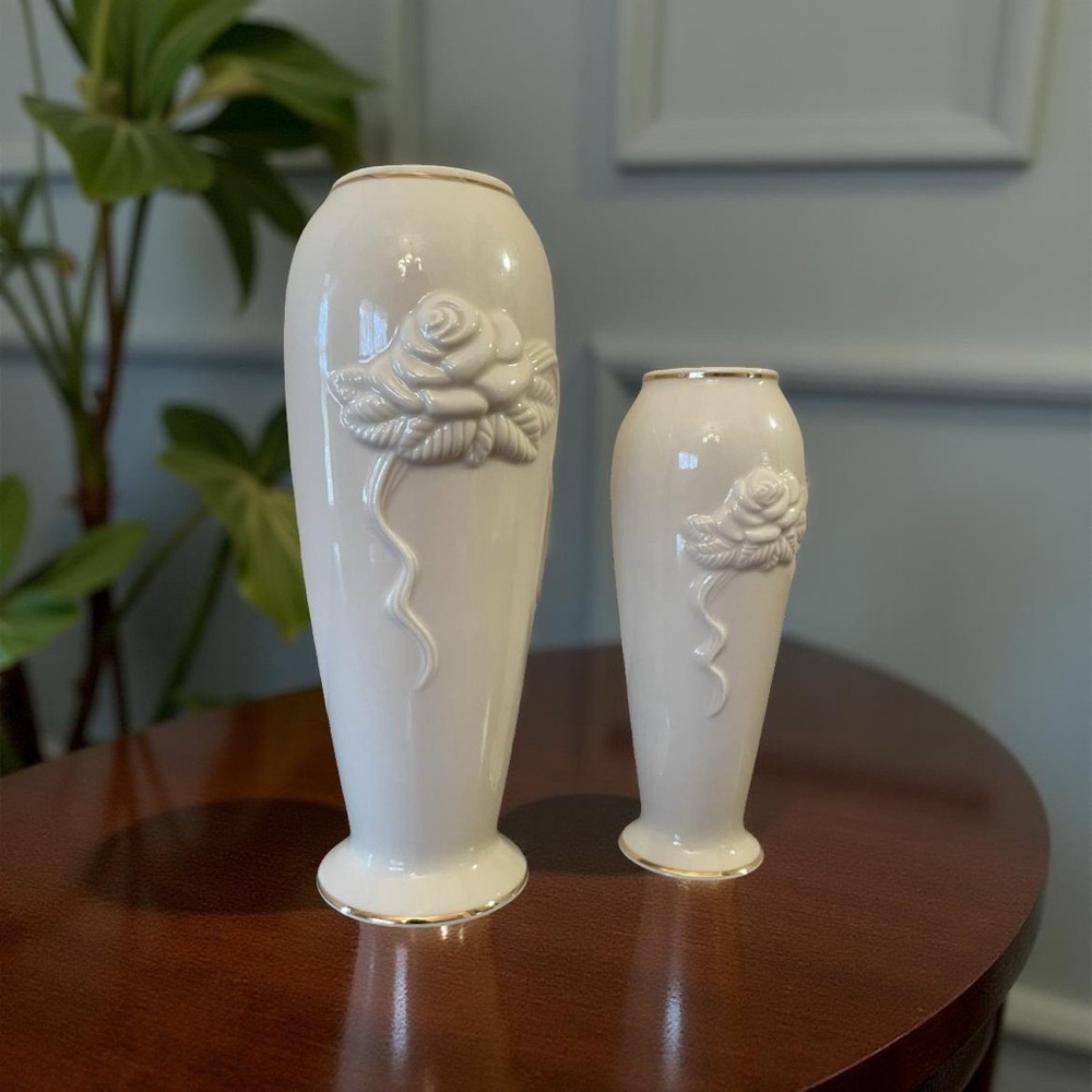 Vintage Lenox Rose Blossom Bud Vase – Ivory Porcelain with Gold-Colored Trim
